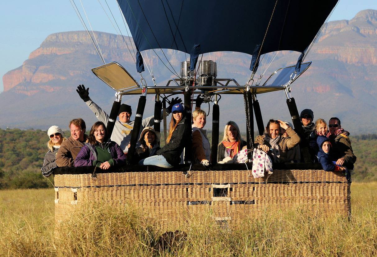 Hot air baloon launch under the Blyde Canyon